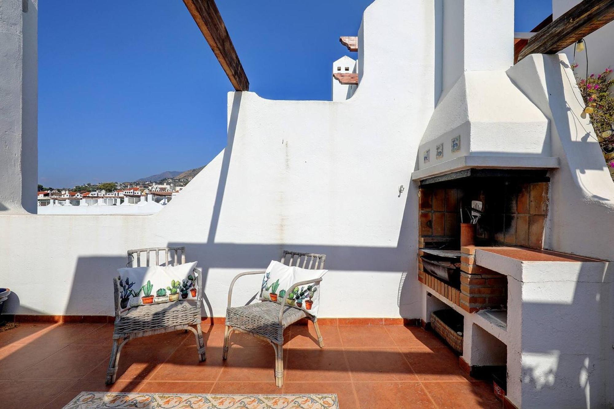 082 - Stunning Sea Views Beachfront Apartment Benalmádena Exterior foto